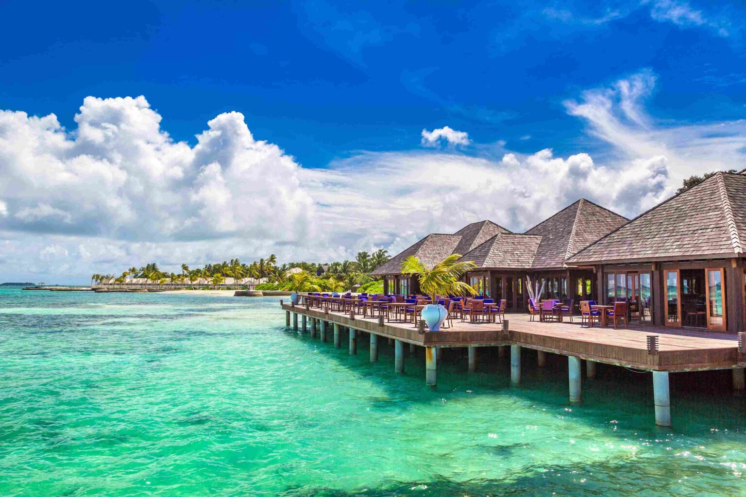 Globetrotter’s Guide: Travel Tips, Hidden Gems & Must-Visit Places